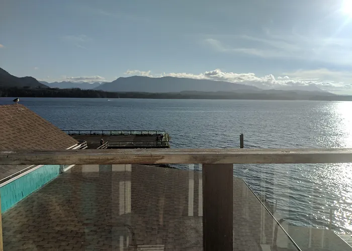 Nimpkish Hotel Alert Bay