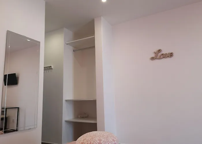 Sensations Guesthouse Lagos