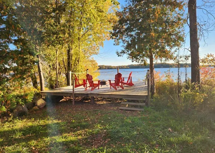 Stoco Lake Lodge Tweed