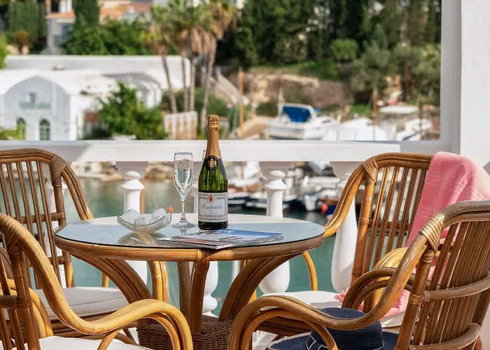 Porto Vecchio Luxury Suites Spetses Town