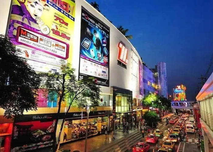 โรงแรมเดอะโฮม กรุงเทพมหานคร