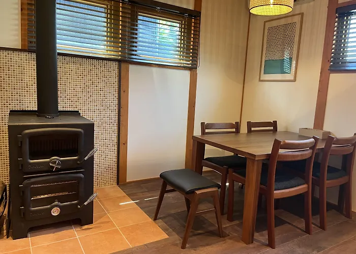 Quaint House Naoshima Hotel