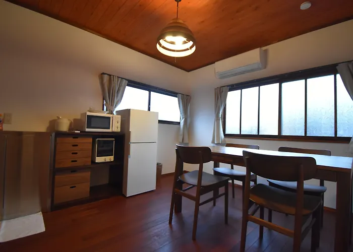 Quaint House Naoshima Hotel