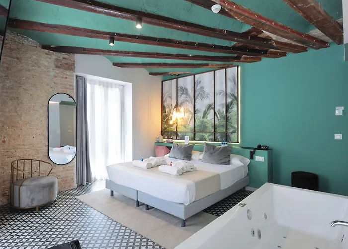 You & Co. Quart Boutique Valencia