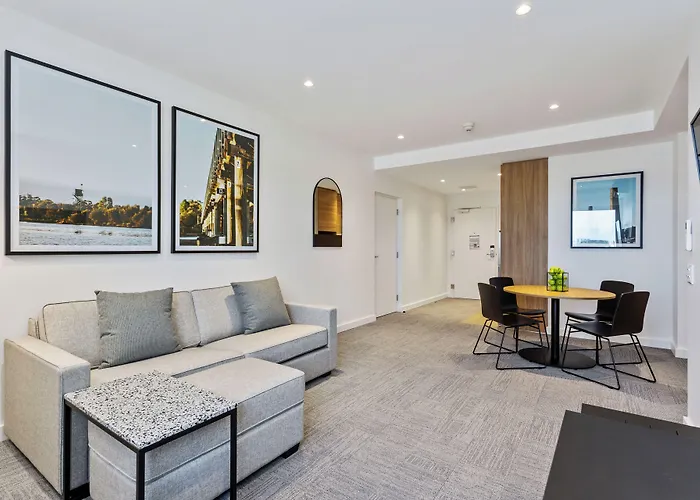 Quest Perth Ascot Aparthotel