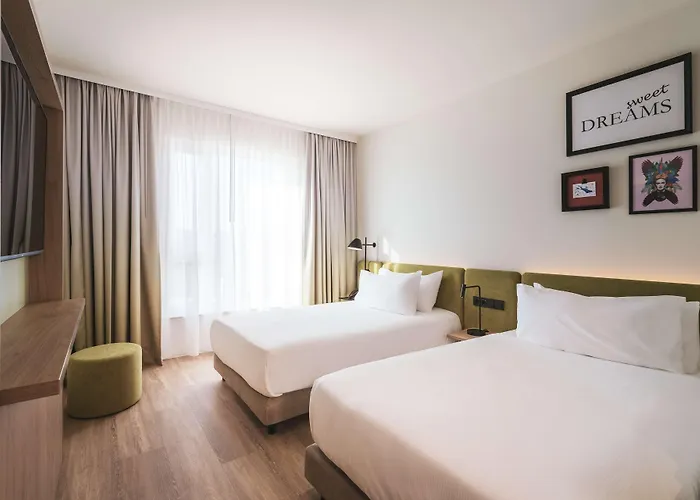 Hotel Hampton By Hilton Constance