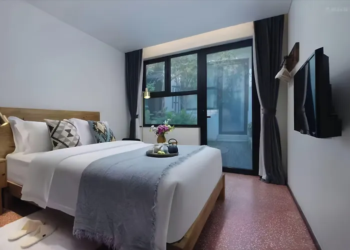 Peking Yard Siheyuan Boutique Hotel &Garden&Terrace&Lama Temple&Hutong&Houhai&Tiananmen&Bistro