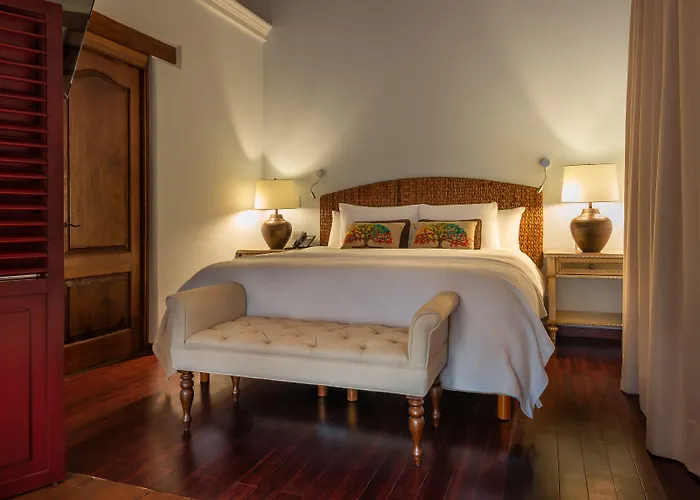 Hotel Boutique Casa Colorada Pátzcuaro