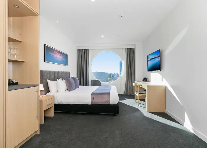 Christchurch City Hotel