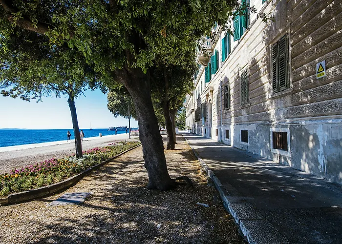 Riva Palace - Design Rooms Zadar