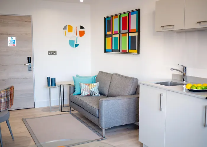 Q Square By Supercity Aparthotels Hove
