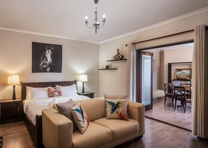 Woodbridge Lodge Cape Town