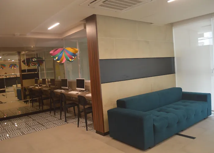 Arawi Miraflores Express Lima