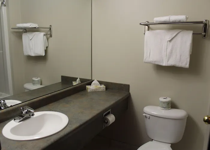 Foxwood Inn And Suites Fox Creek