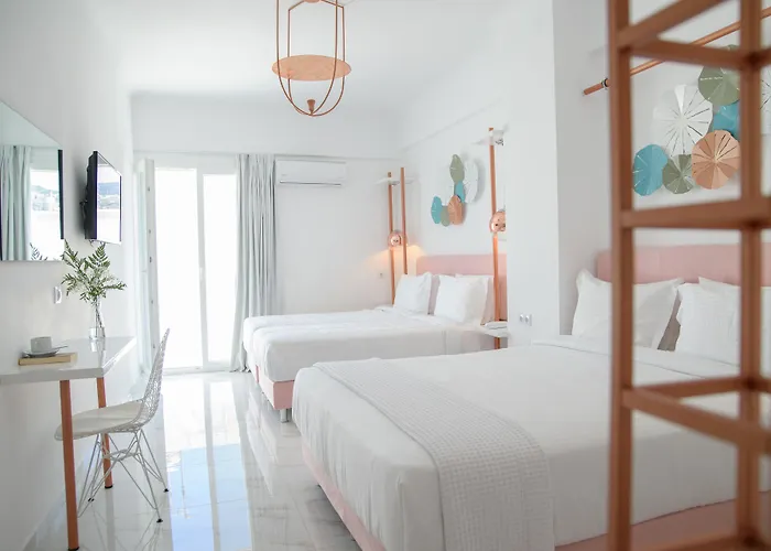 Nama Hotel Tinos