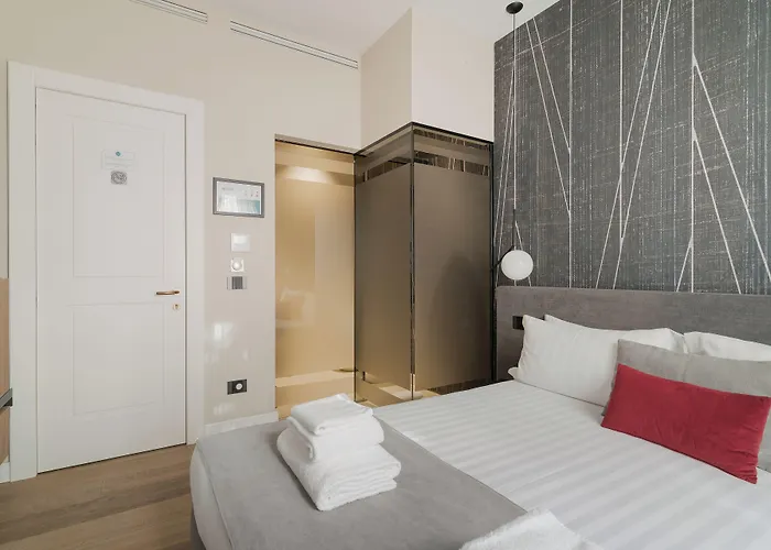 Della Spiga Suites By Brera Apartments Milan