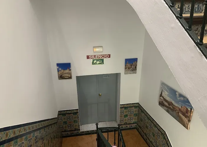Hostal Alcobia Seville