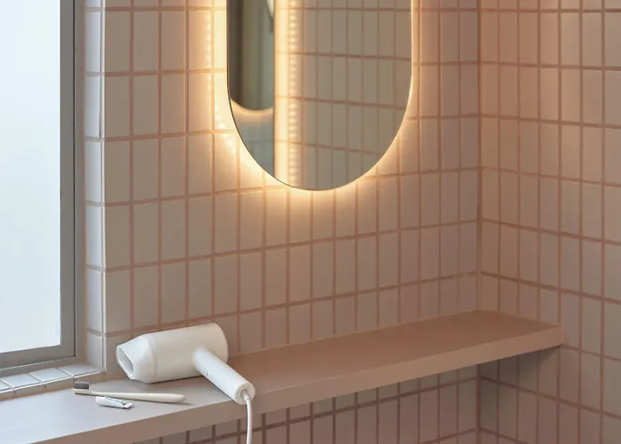 Kinn Capsule - Her Space, Female Only Singapur