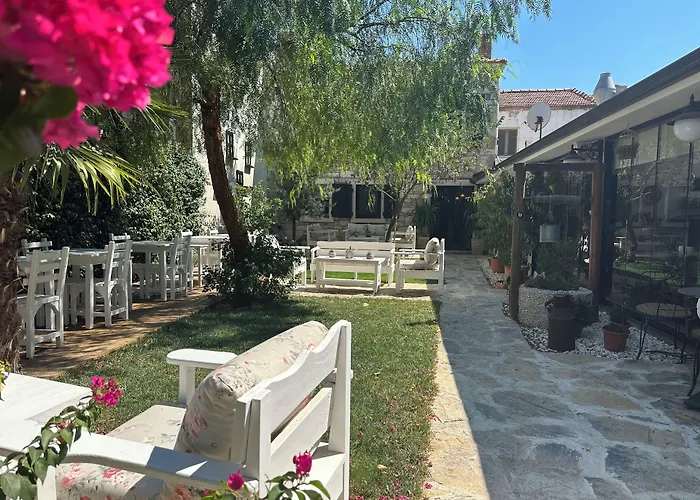 Urla Taş Konak Otel