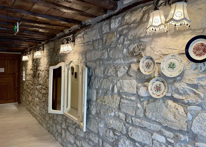 Urla Taş Konak Otel