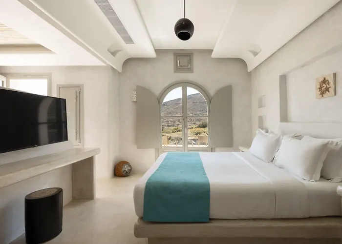 Danae Suites Santorini Oia 