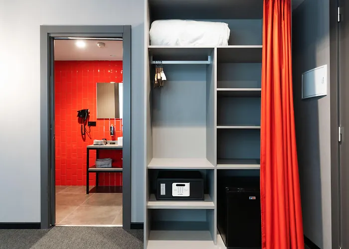 Nest Style Valencia Hotel