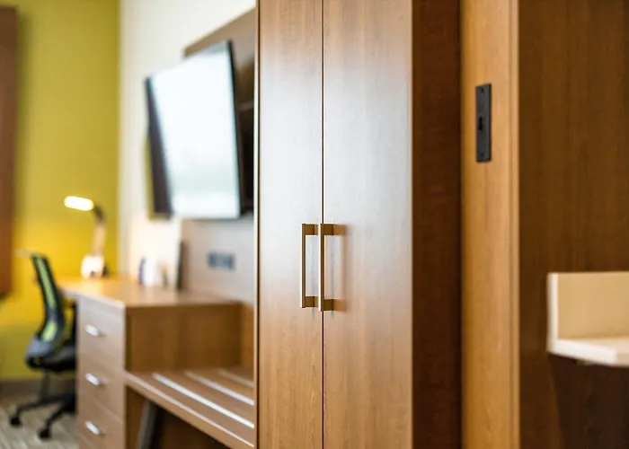 Holiday Inn Express & Suites - San Jose Silicon Valley By Ihg