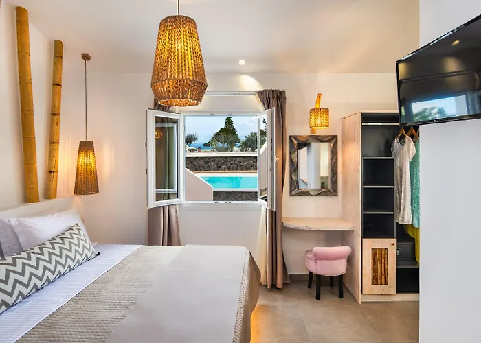 Abasa Suites Firá