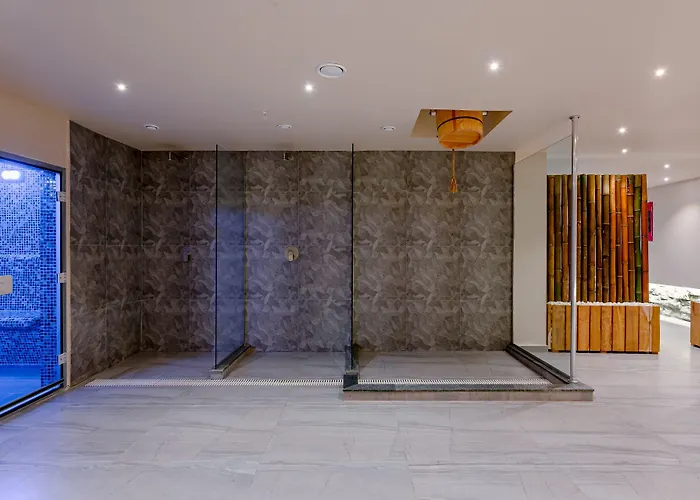 Ramada By Wyndham Tbilisi Old City