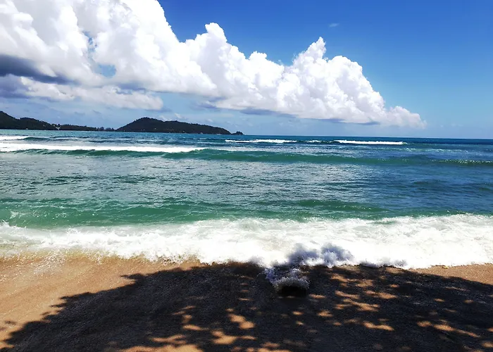 Oceanfront Beach Resort Patong