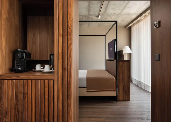 Dorma Essenzia Porto Hotel