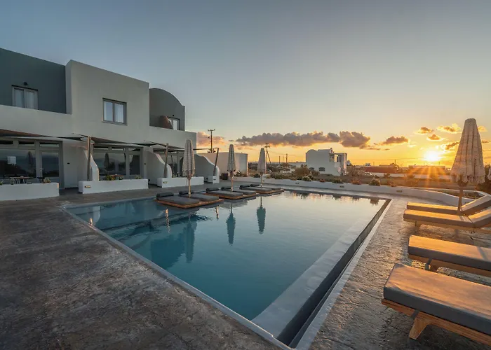 Volcanic Arc Suites Oia