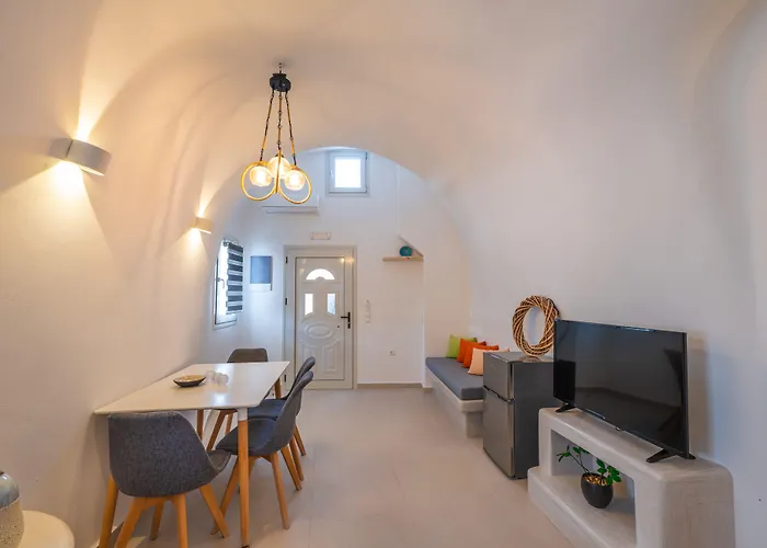 Santoterra Antigua Suites Karterados 