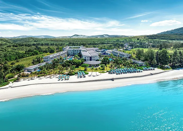 Le Meridien Khao Lak Resort & Spa