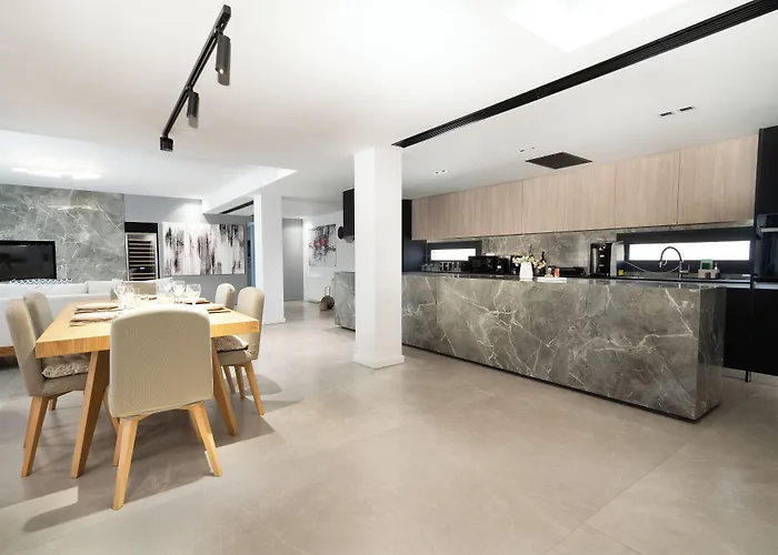 Heritage Boutique Apartments Athene