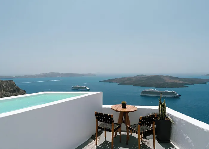 Anemos Fira Caldera View Hotel