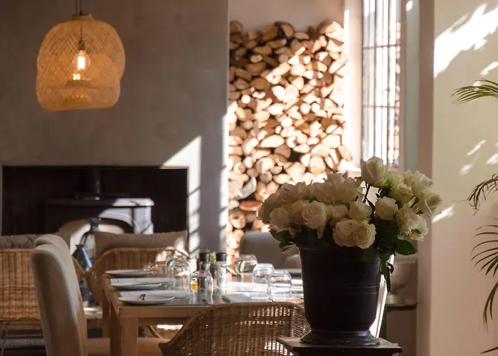 La Paris Estate Hotel Franschhoek