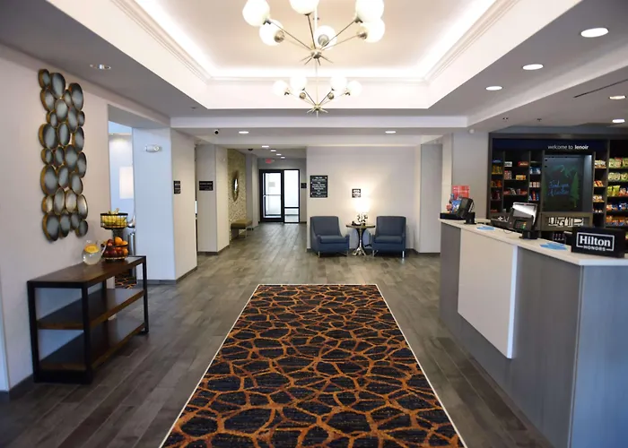 Hampton Inn & Suites Lenoir, Nc