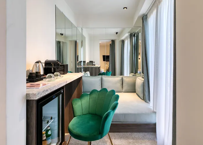 Athens Ivy Suites