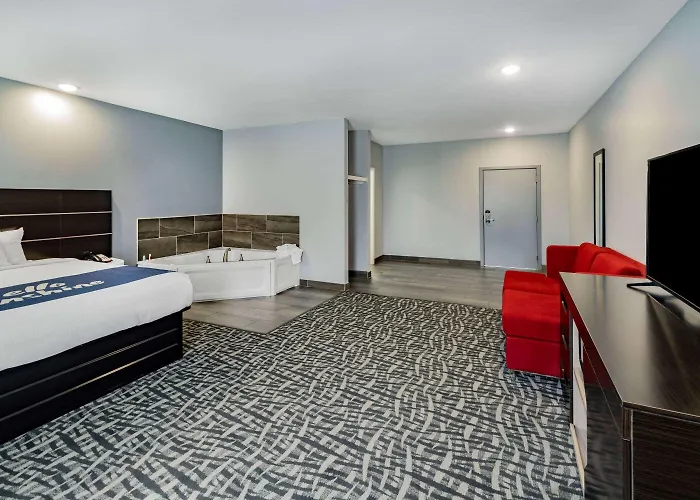 Days Inn & Suites By Wyndham Horn Lake - Memphis Graceland