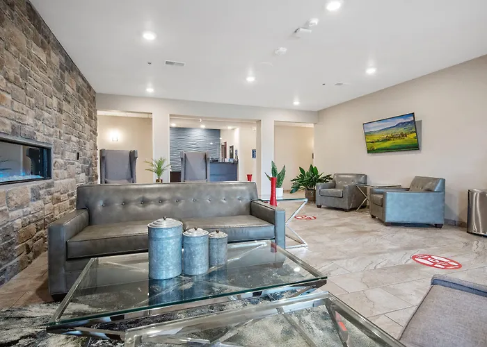 Cobblestone Hotel & Suites - Austin