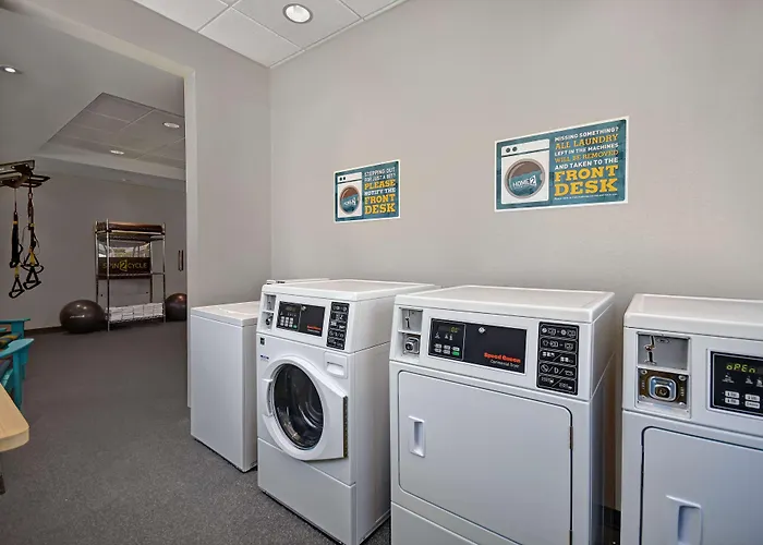 Home2 Suites By Hilton Atlanta Airport North College Park