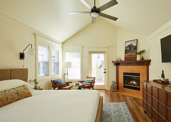 The Stavrand Hotel Guerneville