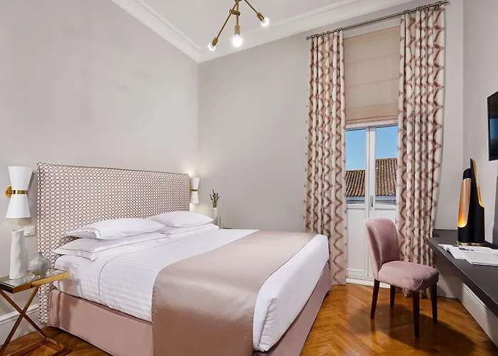 Mirame Athens Boutique Hotel