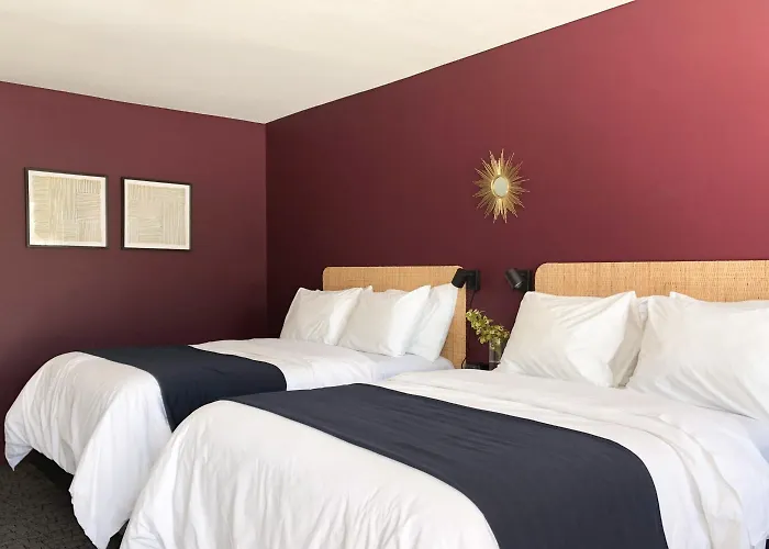 The Nomad Motel - International Falls, Mn - Near Canadian Border