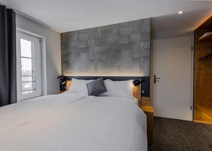 Villars Lodge