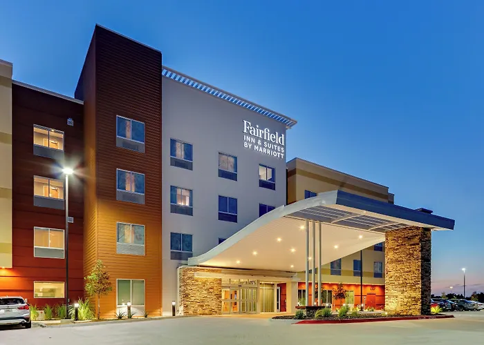 Fairfield Inn & Suites By Marriott Dallas Love Field Oldham