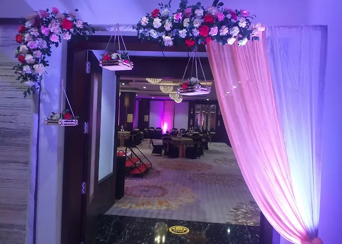 Hotel Sandy'S Tower Bhubaneswar