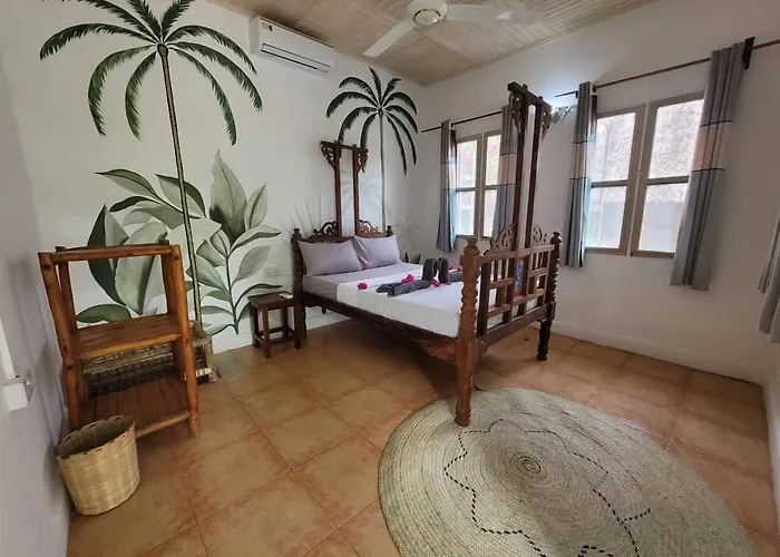 Driftwood Beach Lodge Jambiani 