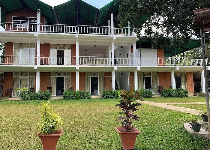 Hotel Sigiriya Rock Hide